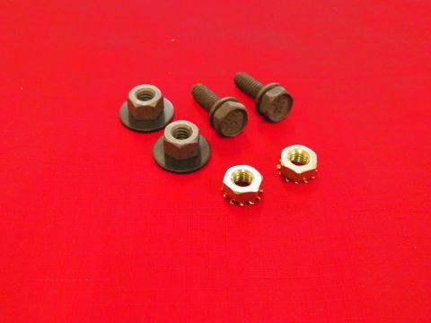 ACCELERATOR PEDAL FASTENER KIT B & E-BODY 1966-1974