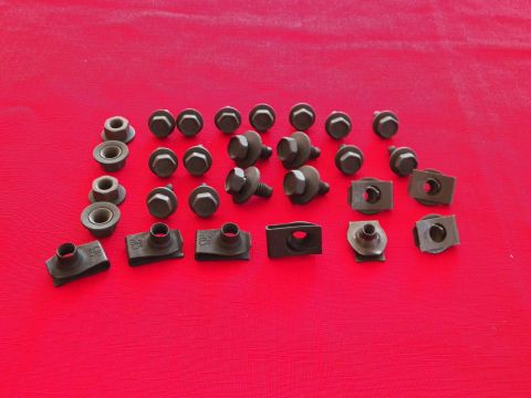 HEALD LIGHT BUCKET FASTENER KIT BARRACUDA 71