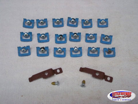 Rear Window Mouldings Fastener Kit E-Body 1970